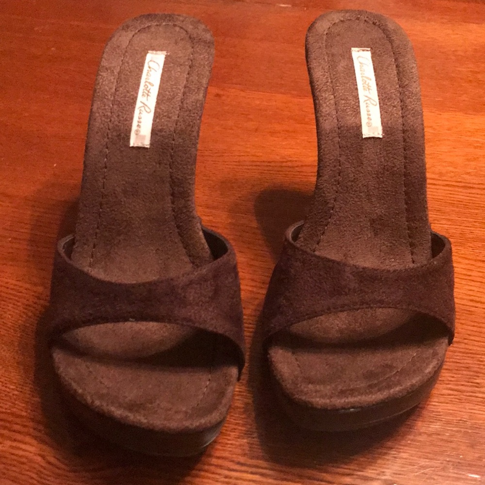 Brown pumps - Picture 3 of 7